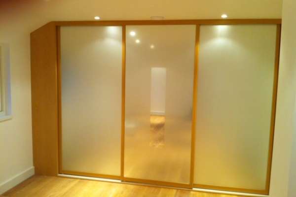 Sliding wardrobe doors for the home office